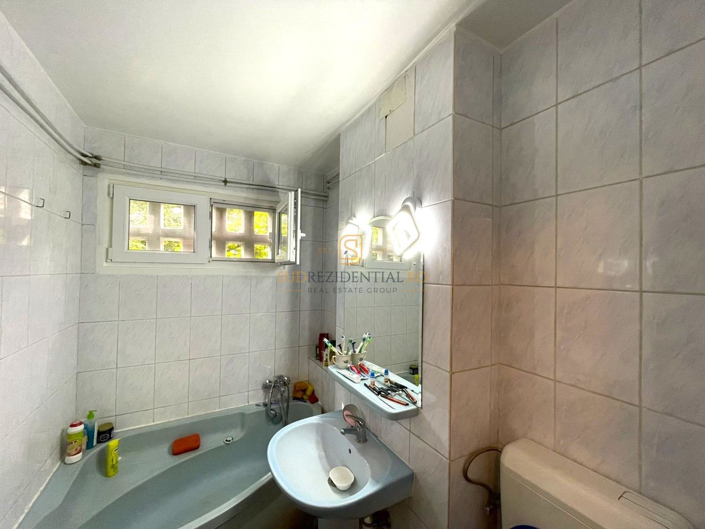 Apartament cu 3 camere - zona Alexandru Obregia, Comision 0% - Poză 15