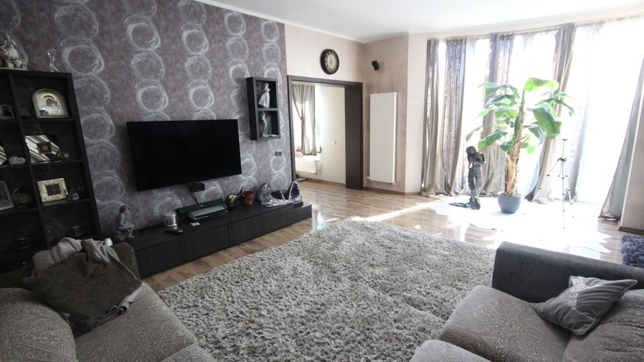 Ideala pentru o familie - Poză 13