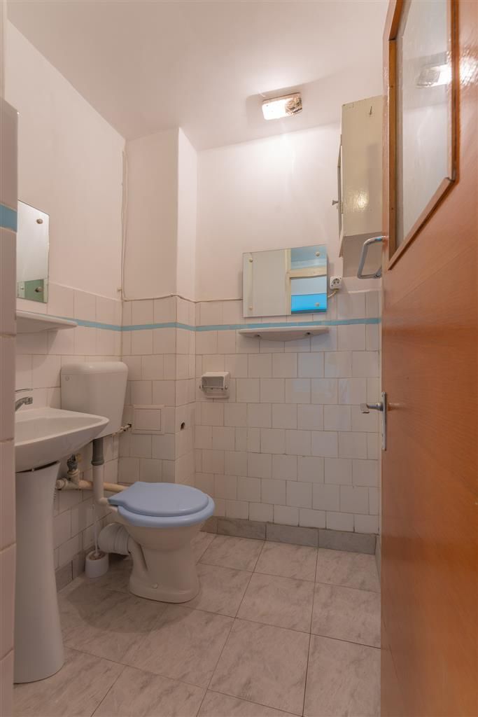 Apartament nemobilat in zona Spitalului Judetean - Poză 8