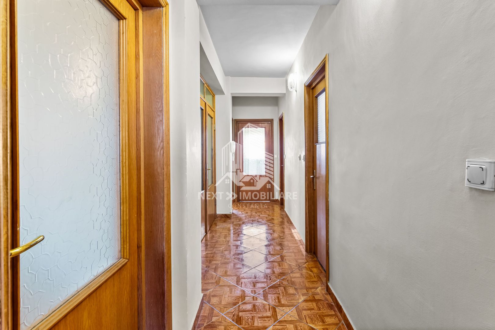 Vila S+P+2E+ M, garaj si spatiu comercial, Km4-5 - Poză 15