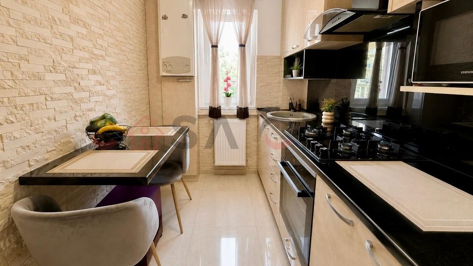 3 camere, la cheie, renovat, etaj intermediar - Poză 6