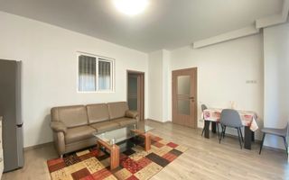 Apartament cu 3 camere de inchiriat si loc de parcare, strada Campina - Poză 2