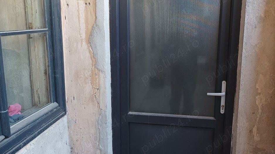 Vand apartament la parter in zona ultracentrala Satu Mare - Poză 4