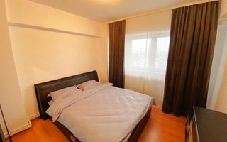 Apartament 3 camere decomandat ultracentral vizavi de Universitate - Poză 3