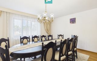 Vilă cu 7 camere de vânzare în zona Central - Poză 40