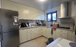 Casă P+subpantă cu 4 camere de vânzare în Cartierul Tineretului,Oradea - Poză 7