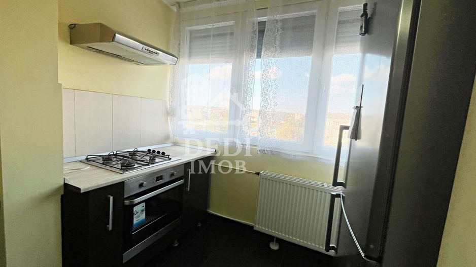 Apartament 3 camere de vanzare in zona Rogerius, Oradea - Poză 4