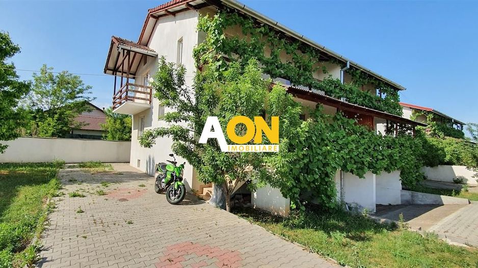 1/2 Duplex, 4 camere, garaj, 175 mp teren, Cetate - Poză 1