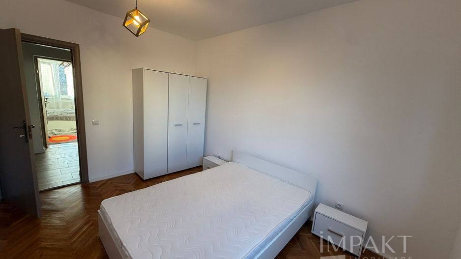 3 camere de inchiriat in zona Platinia - Poză 3