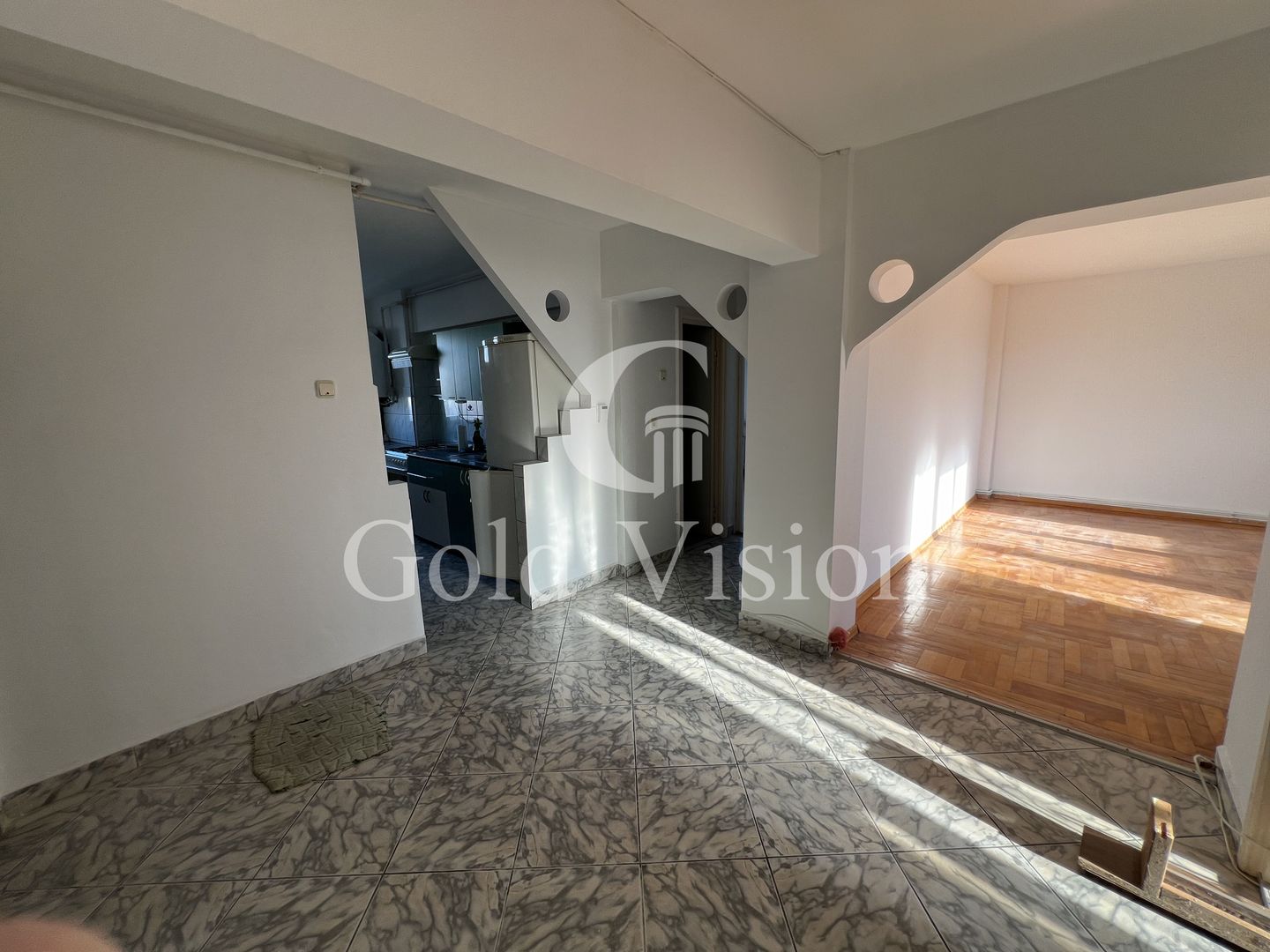 Apartament cu 3 camere, etajul 5/6, decomandat, zona Unirii - Poză 5