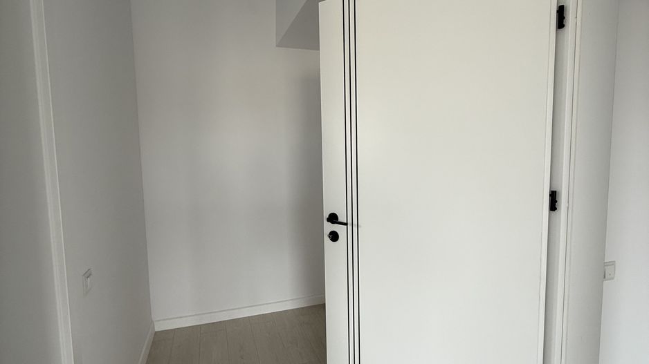 3 CAM. DECOMANDAT / ACTE GATA / 7 MINUTE METROU N TECLU - Poză 6