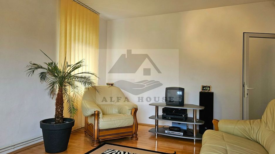 Apartament cu doua camere, zona Racadau 50 mp - Poză 2