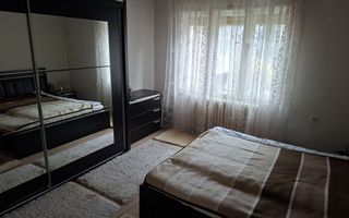 BRASADAS vinde apartament cu 3 camere la etaj in casă - Poză 2