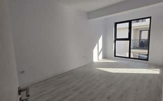Apartament 3 camere Otopeni central - Poză 6