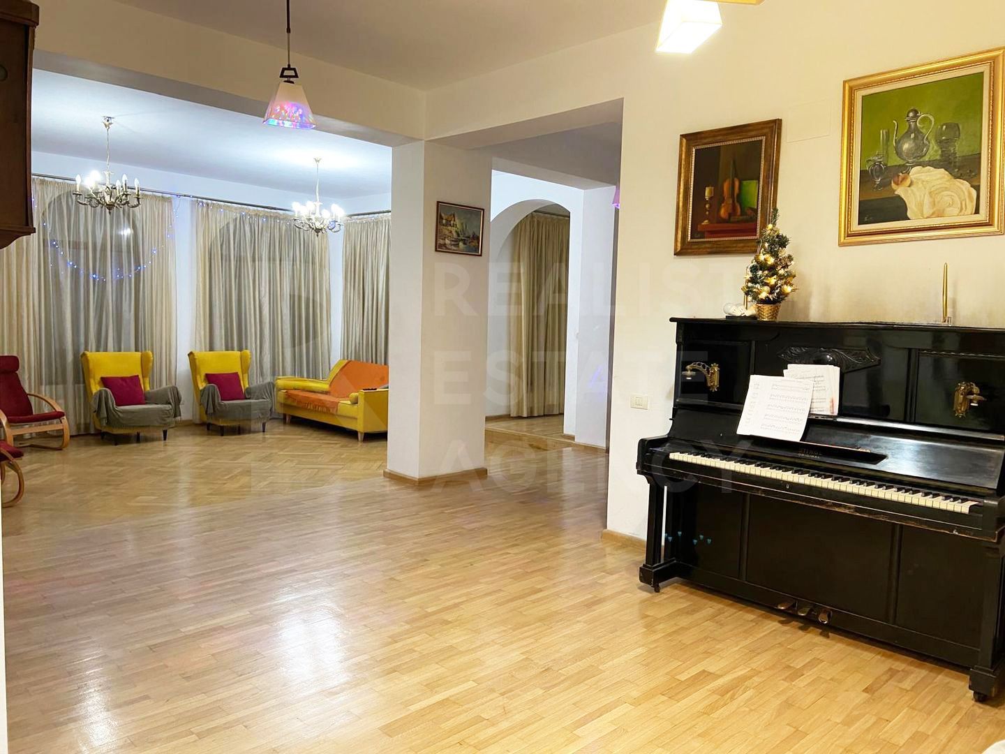 Vânzare, casă, 8 camere aproape de Piața Revoluției, București - Poză 2