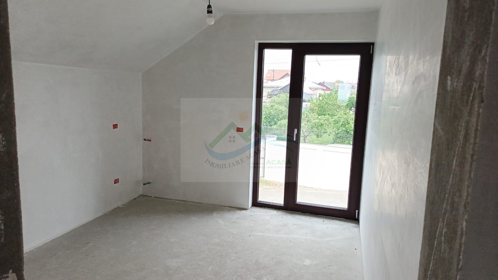 Casă/Vilă Dumbrăveni/Suceava - Poză 11