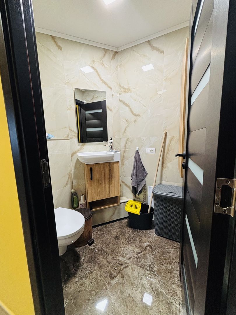Apartament cu 3 camere, decomandat, Rogerius - Poză 8