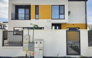 DUPLEX P+1E DE VÂNZARE ÎN MOṢNITA NOUĂ