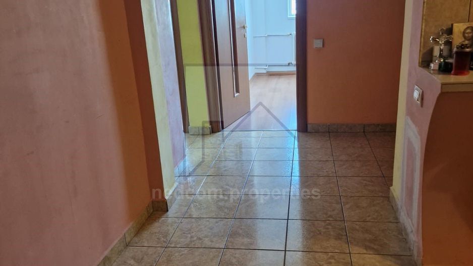 Vanzare apartament 4 camere - Dumbrava Noua - Poză 10