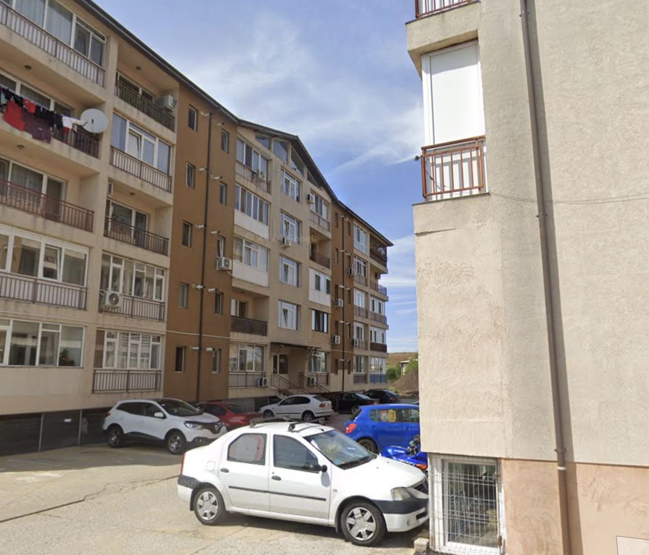 Gorsoniera, total decomandată, cu loc de parcare, bloc 2012 - Poză 3