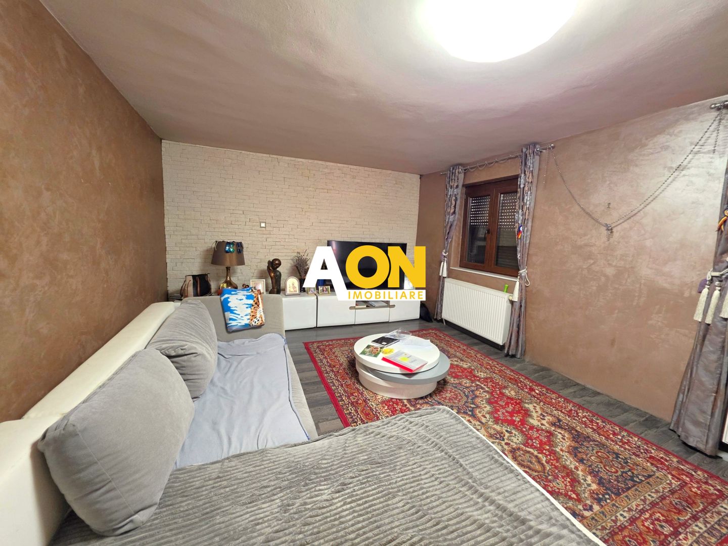 Casa 8 camere, cu 2 corpuri de cladire,  387 mp teren, zona Centru - Poză 4