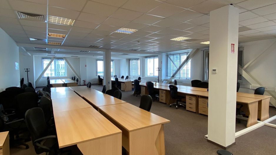 Cladire de  birouri - zona COMPLEX - Poză 18