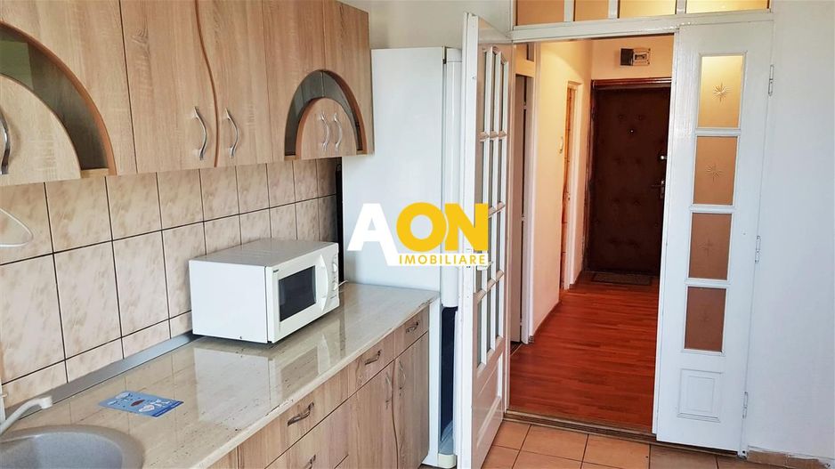 Apartament 3 camere, etaj 1, ultracentral - Poză 4