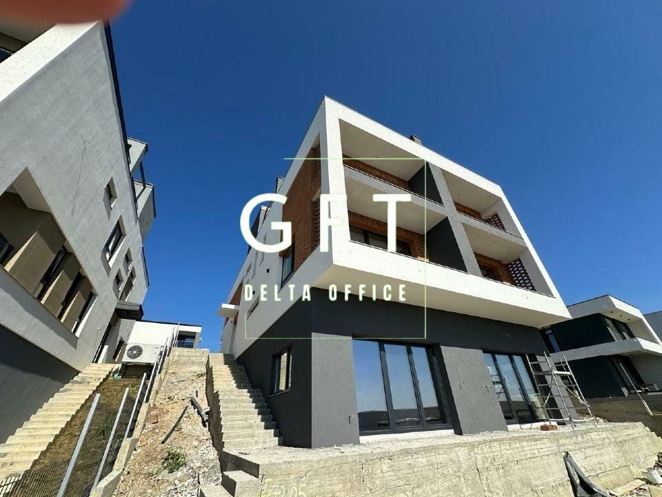 Unitate duplex 193mp utili +65 terase circulabile + 200 mp teren, Voronet - Poză 3