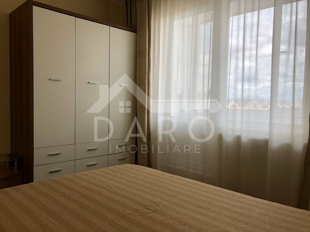 Inchiriez apartament cu 3 camere zona Univ. Dimitrie Cantemir - Poză 4