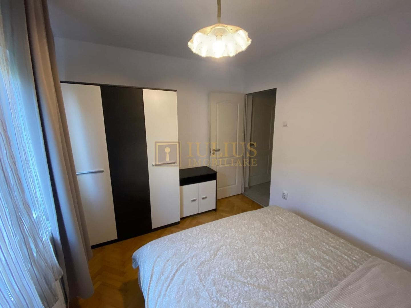 Apartament spatios| 3 camere| zona Soarelui| centrala proprie| - Poză 2