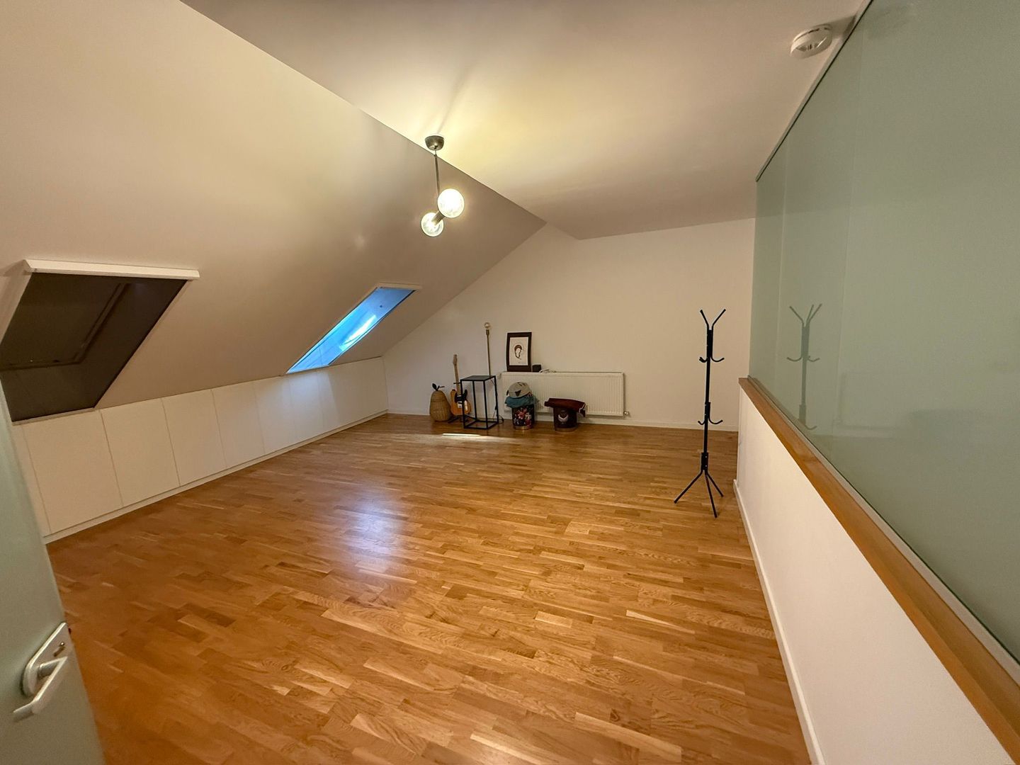 Vilă de lux | Cartierul cu Cireși | fotovoltaice | Jacuzzi - Poză 10