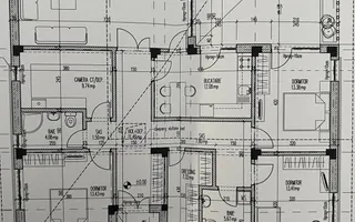 MOGOȘOAIA – VILĂ CU 4 CAMERE, TEREN 971 MP, CURTE ȘI GRĂDINĂ! - Poză 23