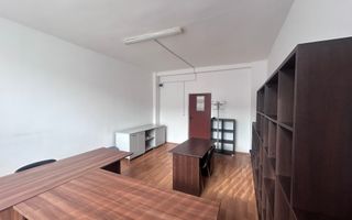 De închiriat spațiu de birouri - Poză 6