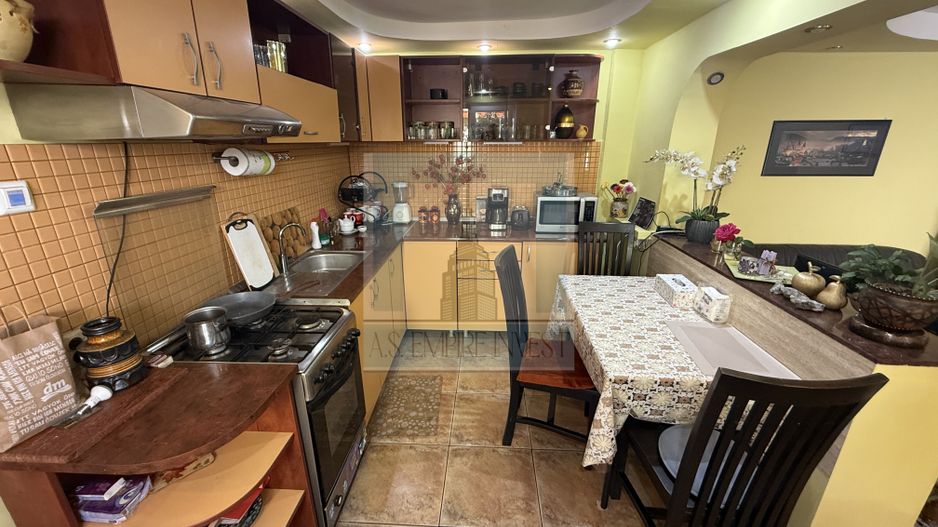 Casa 3 camere,120 mp utili, la casa, curte 240 mp-zona Bartolomeu - Poză 6