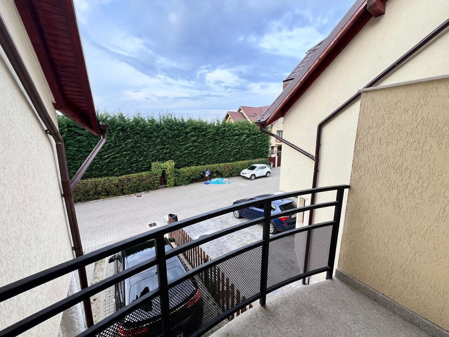 Casa cu 7 camere | 3 balcoane | Garaj | 220 mp + 80 mp curte | Cartier Panorama - Poză 32