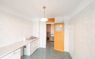Apartament 3 camere de vanzare, decomandat, 2 bai, loc parcare, 1980 - Poză 6