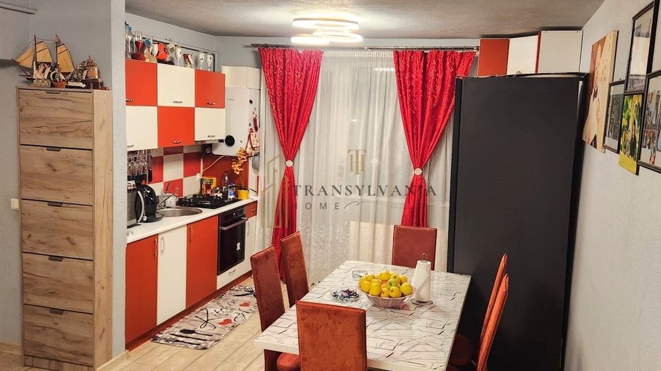 🏡 Apartament 3 camere la etaj intermediar, Zona Calea Surii Mici - Poză 1