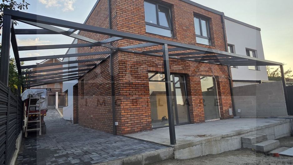 Casa cuplata semifinisata, 5 camere, 240mp, zona Dezmir - Poză 8
