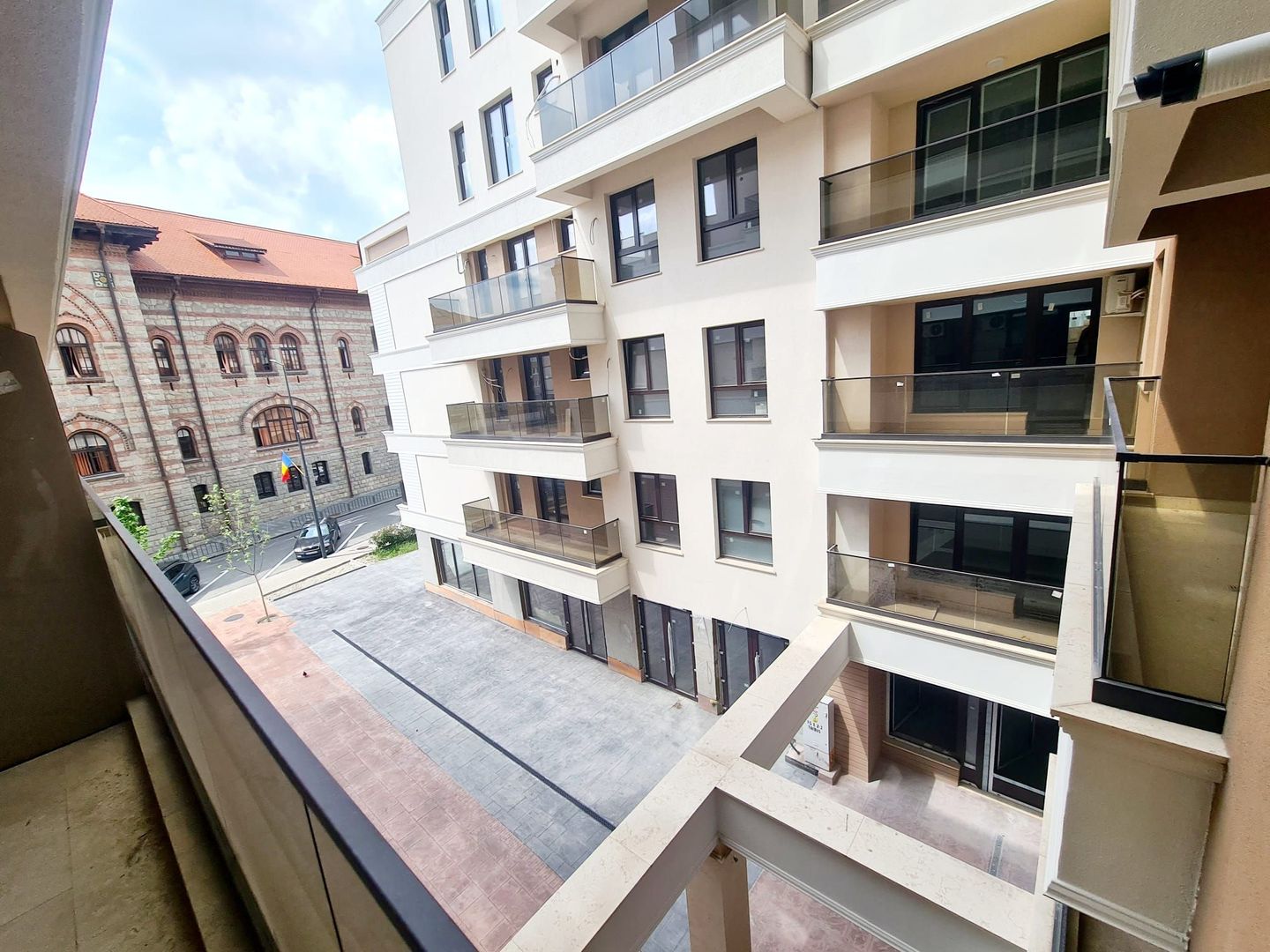 Apartament 3 camere - Centru - Poză 3