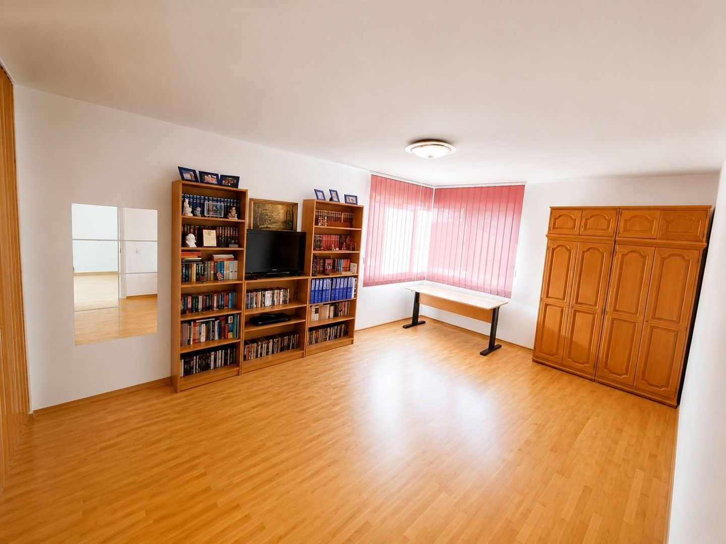 Casă spațioasă în Cristian, Brașov | 223 mp utili | teren 1.000 mp - Poză 7