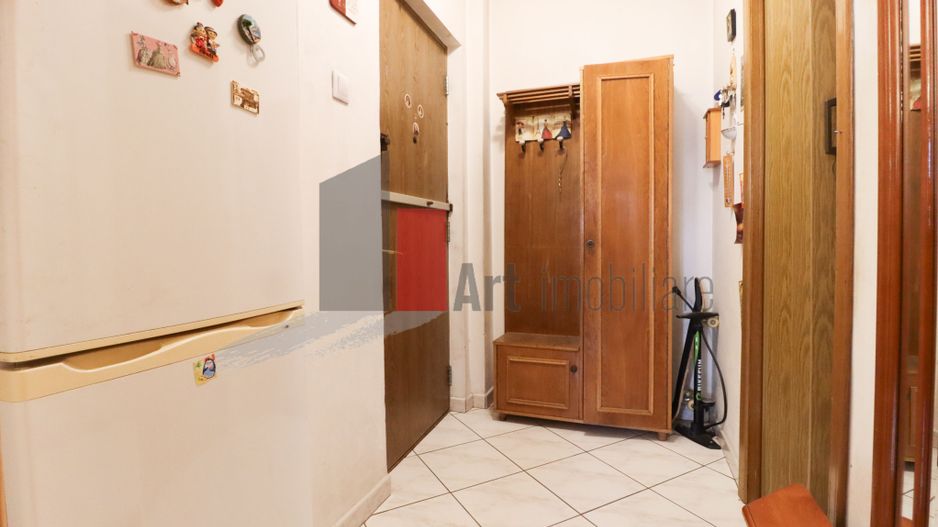 Apartamentul "SUPERMETO", BLOC STRADAL, REABILITAT - Poză 11