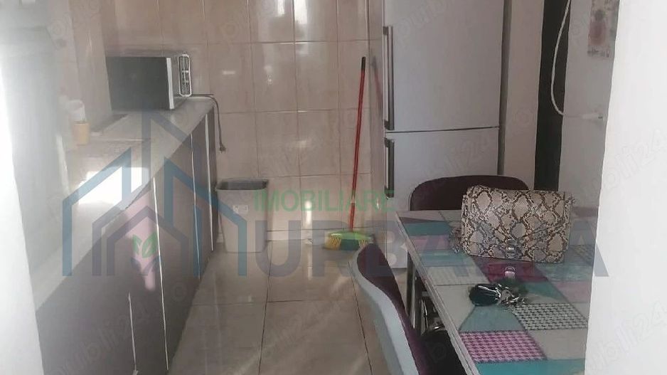 Apartament cu 3 camere de vânzare în Centru, Bld. Independenței, Iași - Poză 4