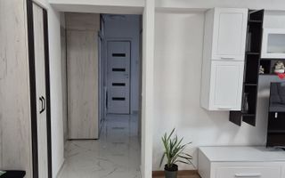 Închiriere 3 camere, Piata Victoriei, nou renovat - Poză 2