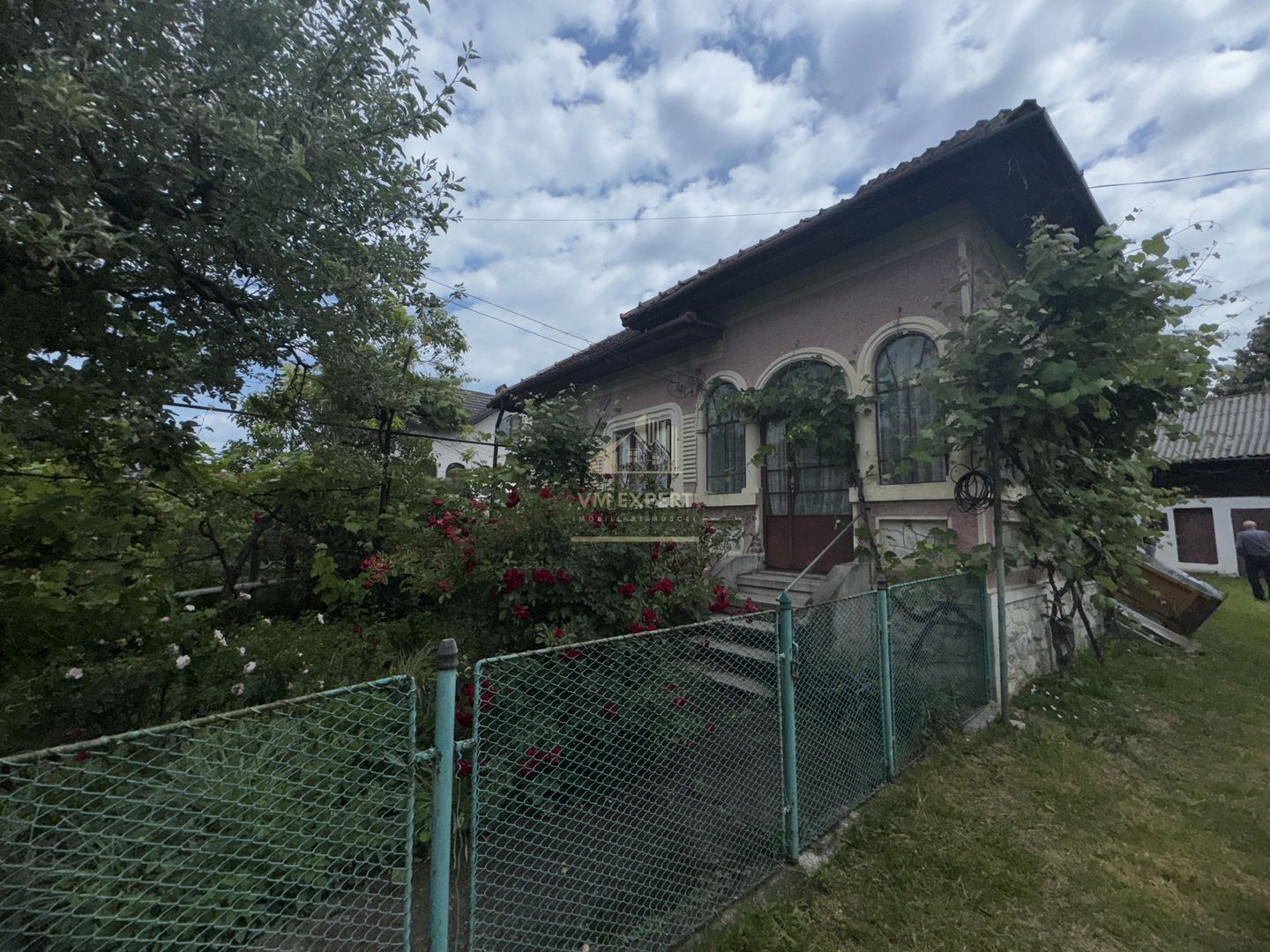 CASA 3 CAMERE, PLUS ANEXE, TEREN 2141 MP, BEREVOIESTI, ARGES - Poză 4