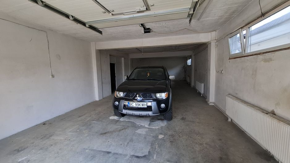 Hală renovată 240 mp, curent 220/380V, zona Mioriței – Bacău - Poză 2