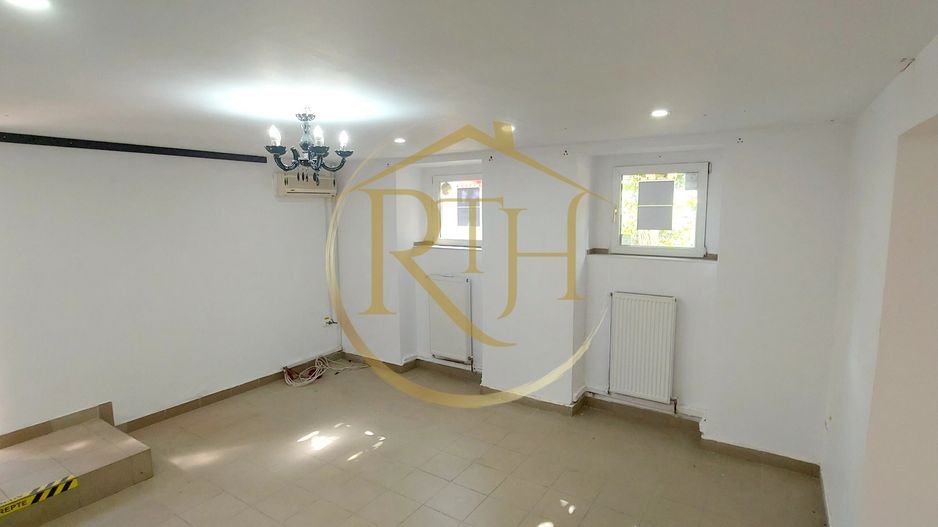 Închiriez spațiu comercial 4 camere–Zona Centrală – 77 mp utili. - Poză 1