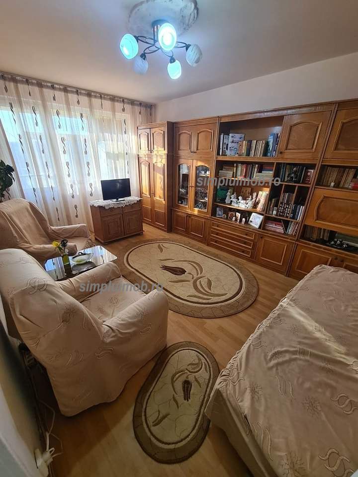 Decomandat 3 Camere Apartament Etajul 2 Spatios Etajul 2 Giurgiului - Poză 1