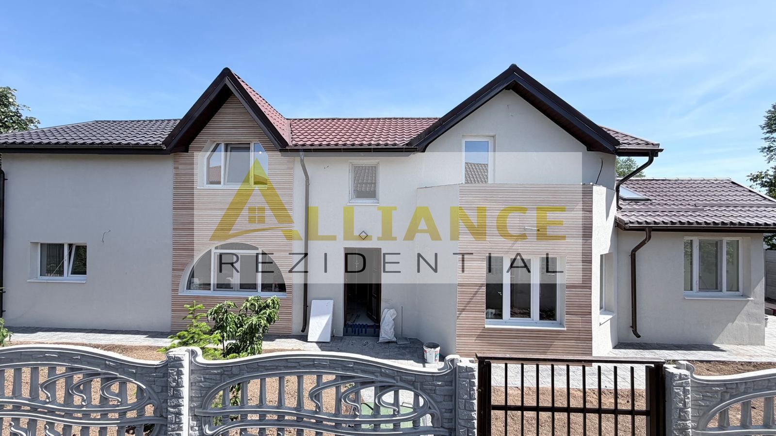 Casa Individuala - 6 camere - 3 bai - 550 mp teren - Poză 1