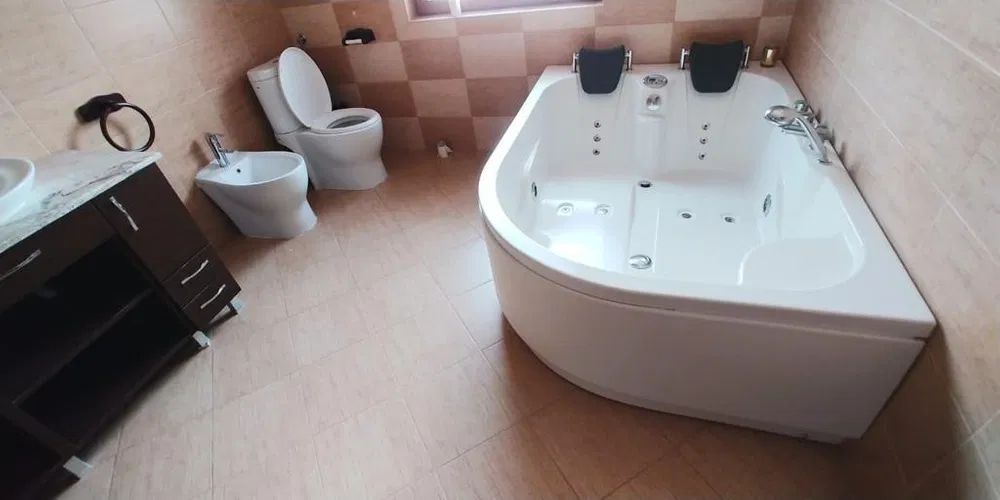 Ag EUROPA vinde casa NOUA individuala 5 cam. in Lazuri cu teren 7 ari. - Poză 5