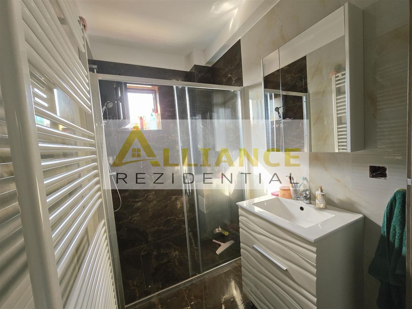 Vila mobilata si utilata P+1E+M-beci-magazie - Poză 10